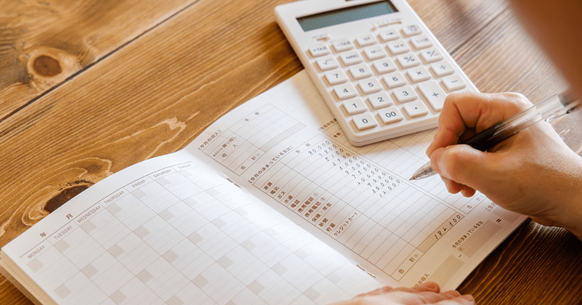 how to create a monthly budget